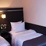 Hotel Delta In Dzierżoniów