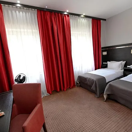 Delta In Hotel