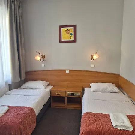 Hotel Delta In 3*