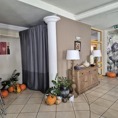 Delta In Otel Dzierżoniów